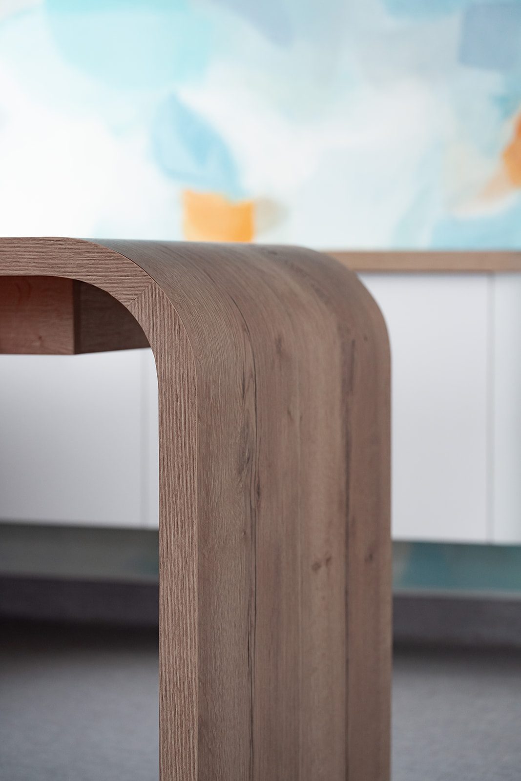 Détail mobilier bois courbé